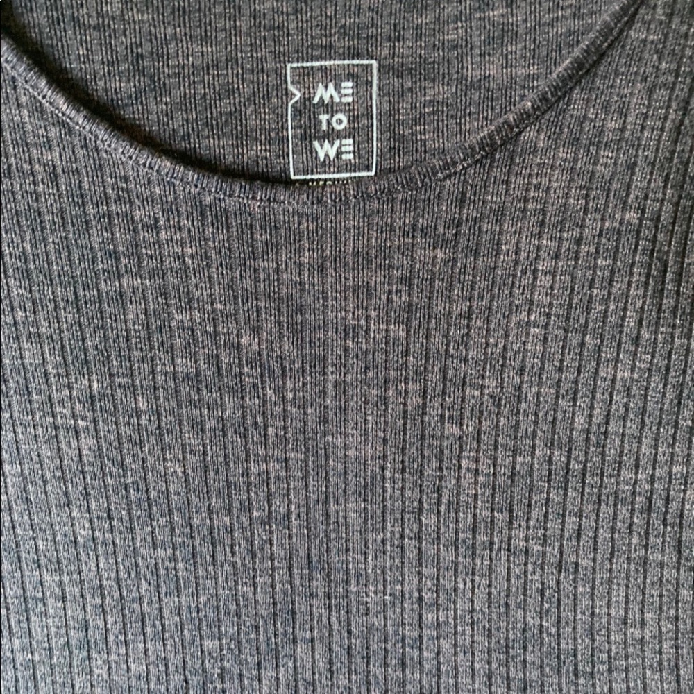 Basic Short Sleeve Top - Picture 2 of 3